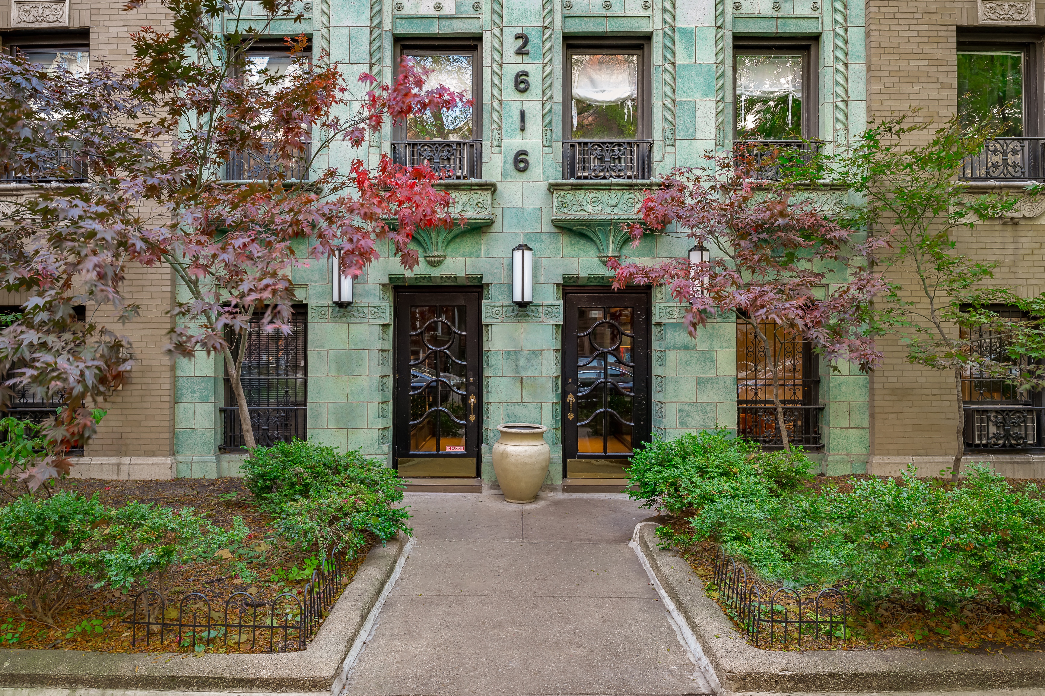 2616 N. Hampden Ct. 2616 N. Hampden Ct., Chicago, IL 60614 Lincoln Park - Leasing by Cross Street